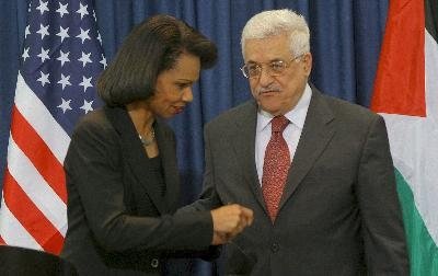 La secretaria de Estado de Estados Unidos, Condoleezza Rice  y el presidente palestino, Mahmoud Abbas