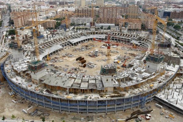 Vista general de las obras de construcción del nuevo estadio. (Foto: Juan Carlos Cárdenas)