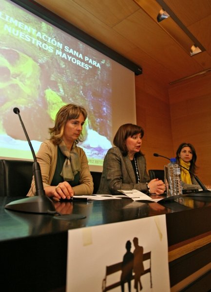 María José Valeiras, Marga Martín y Marisol López. (Foto: Paulo Carabaça)