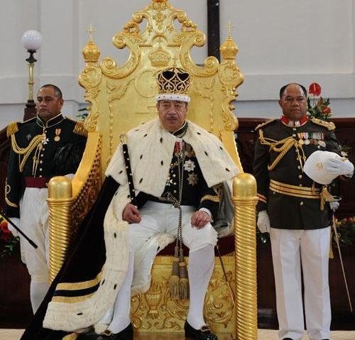 George Tupou V fue coronado  nuevo rey de Tonga
