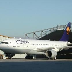 Imagen de un avión de la compañía Lufthansa. (Foto: archivo)