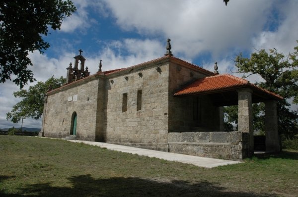 La iglesia de O Viso, en cuyo entorno se celebrará el Viso-Rock. (Foto: archivo)