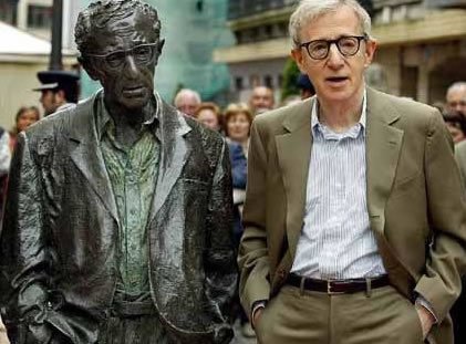 Woody Allen junto a su 'clon' ovetense.