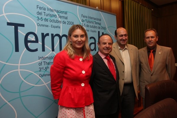 Emma González, Ovideo Fernández, Rogelio Martínez y Francisco Escobedo, en la presentación. (Foto: miguel Ángel)