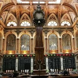 Interior de la Bolsa de Madrid. (Foto: Archivo )