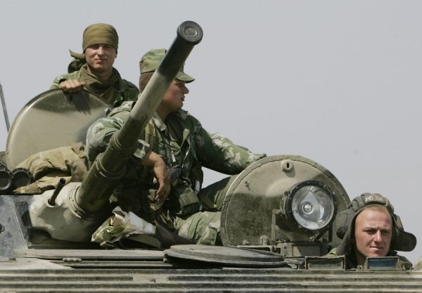 Tropas rusas esperan órdenes en territorio de Georgia. (Foto: M. Shiipenkov)