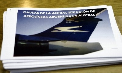 Informe sobre la situación actual de las empresas Aerolíneas Argentinas y Austral. (Foto: EFE)