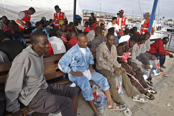 Algunos de los inmigrantes llegados a Tenerife. (Foto: Manuel Lérida)