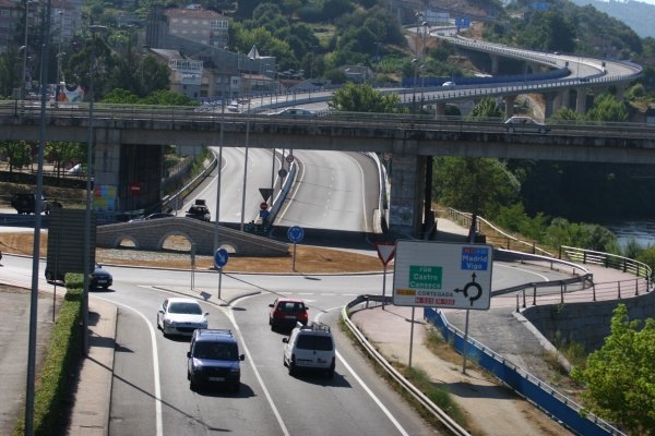Acceso centro a la autovía Rías Baixas, operativo desde diciembre de 2007. (Foto: Xesús Fariñas)
