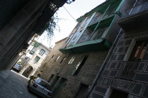A vivenda que será restaurada, na rúa Salgado Moscoso. (Foto:  Martiño Pinal )
