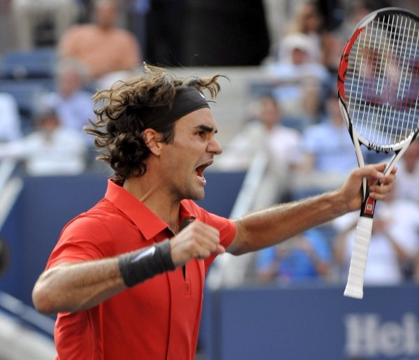 El suizo Roger Federer tras su victoria ante Muller en 2008.