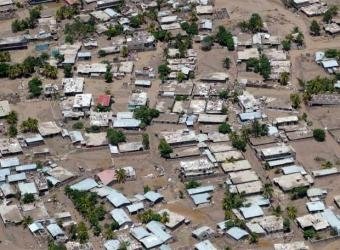 Las inundaciones han dejado 500 muertos en la localidad haitiana de Gonaives (Foto: EFE)