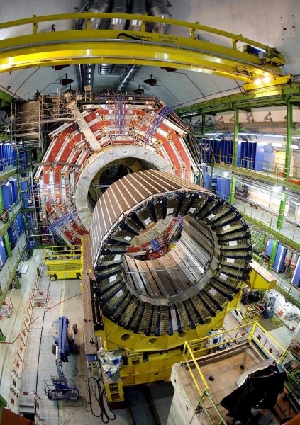 Imagen parcial del gran colisionador de hadrones. (Foto: Martial Trezzini)