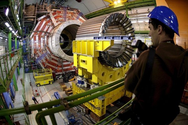 Imagen del Gran Colisionador de Hadrones. (Foto: Martial Trezzini)