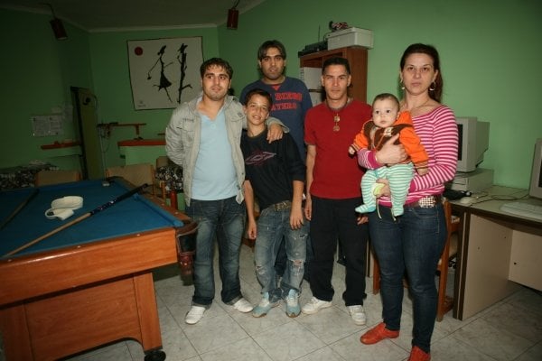 Grupo de inmigrantes rumanos afincados en Vigo. (Foto: Archivo)
