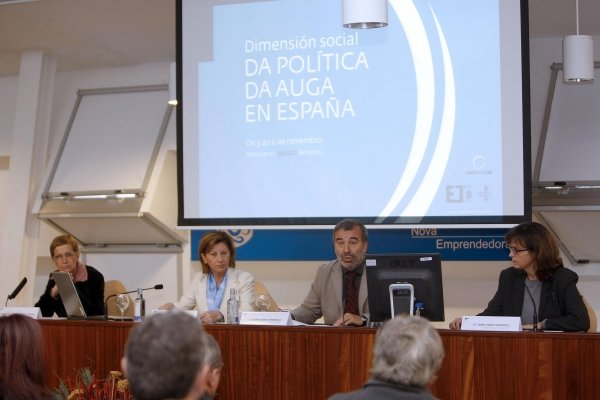 Vilariño, Espinosa, Gago y Pardo, durante la conferencia. (Foto: Salvador Sas)
