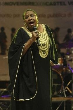 Miriam Makeba, en concierto. (Foto: Archivo)