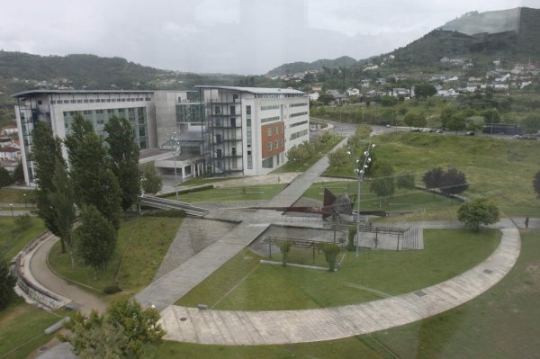 Vista general del Campus de Ourense, en el barrio de As Lagoas. (Foto: Miguel Ángel)