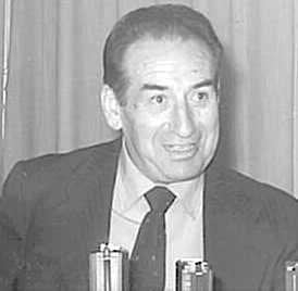 (2) Eulogio Gómez Franqueira intervino en la I Convención de Coalición Galega en Santiago y fue el orador más aplaudido. 