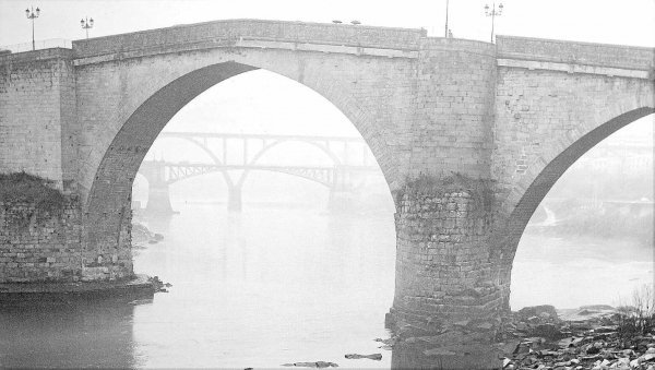 Imagen de los puentes Viejo, Nuevo y Viaducto, originales de "Foplás".