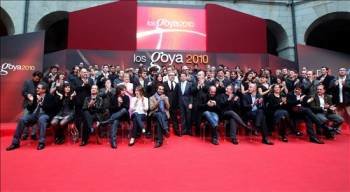 Fotografía de familia de los candidatos finalistas a los XXIV Premios Goya. (Foto: Ángel Díaz)