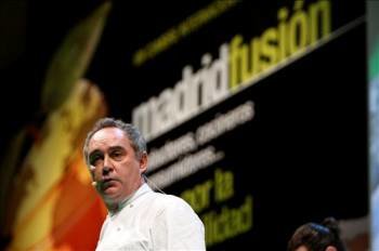 Ferrán Adriá, durante la conferencia que pronunció en Madrid Fusión. (Foto: Fernando Alvarado)