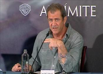 El actor y director Mel Gibson, durante la presentación. (Foto: EFE/TV)