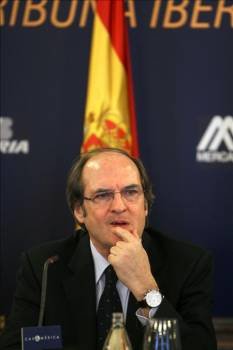El ministro de Educación, Ángel Gabilondo. (Foto: EFE)