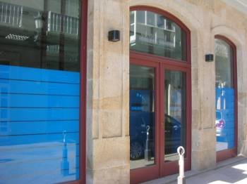 Las nuevas oficinas de Igualdade e Benestar del Consorcio están en la calle San Roque de Celanova. (Foto: Marcos Atrio)
