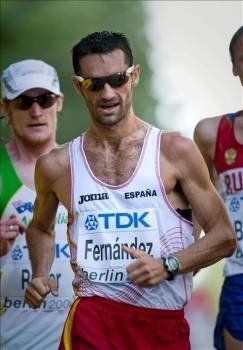 Fotografía de archivo tomada el 15/08/2009 en Berlín (Alemania), del atleta español Francisco 'Paquillo' Fernánde. (Foto: Emilio Naranjo)