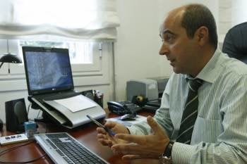 Julio Jiménez, médico forense y subdelegado del Imelga. (Foto: Miguel Ángel)