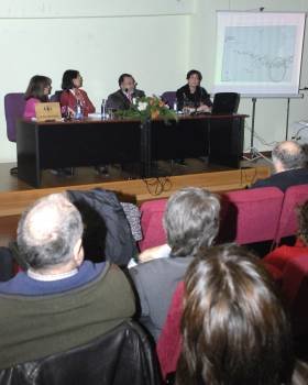 Conferencia de Dolores Barral en O Barco.