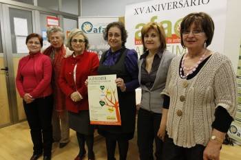 Inés Fernández, Mariló Neirá, Mabel Pereira, Ángeles Blanco, Ángeles Fernández y Elvira Hermida.  (Foto: XESÚS FARIÑAS)