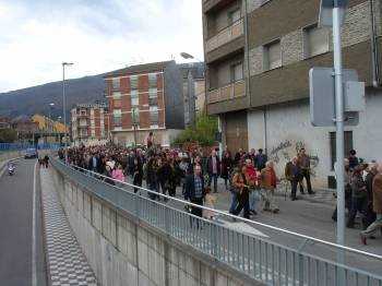 La procesión recorre la calle Eloy Rodríguez Barrios.
