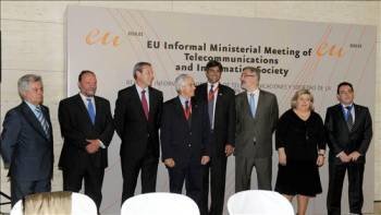 Algunos de los asistentes a la reunión informal de ministros de Telecomunicaciones y Sociedad de la Información de la Unión Europea. (Foto: MIGUEL ÁNGEL MOLINA)