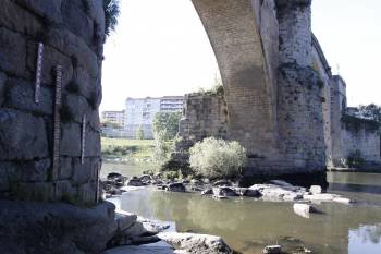 El Miño, a la altura del Puente Romarno. (Foto: Xesús Fariñas)
