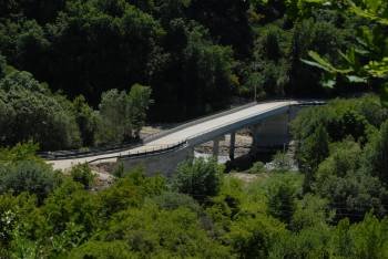 Viaducto que comunicará a los vecinos de Valoiro directamente con la OU-540. (Foto: Eva Domínguez)