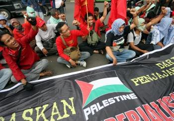 Protesta contra Israel en una plaza de Yakarta.
