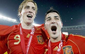 Torres y Villa piden humildad a los seguidores de la selección española 