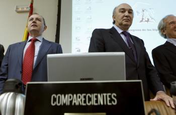 José Manuel Villar y José María Lacasa, representantes de la patronal, en la comisión. (Foto: Sergio Barrenechea)