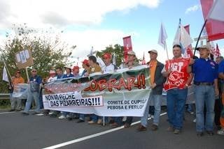 En septiembre del 2008, una manifestación recorrió Quiroga en apoya de las pizarreras