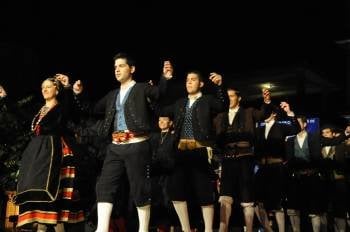 El grupo de Segovia fuel el primero en actuar ayer por la noche en Carballiño