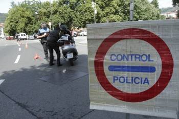 Control de la Policía Local en Ourense (Foto: Miguel Angel)