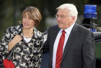 Steinmeier se retira provisionalmente para donar un riñón a su esposa
