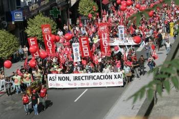 Movilización de UGT y CC.OO. en Ourense. (Foto: Marcos Atrio)