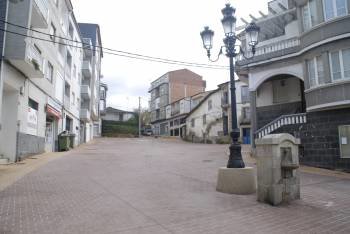 Praza de María Pita, en Viana. (Foto: Archivo)