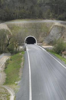 Túnel en una de las últimas obras realizadas en Ourense.