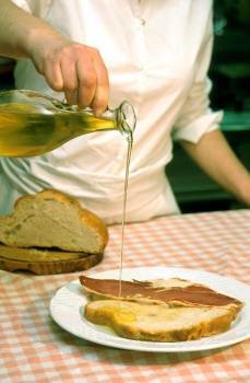 El aceite de oliva es básico en la Dieta Mediterránea. (Foto: Archivo)
