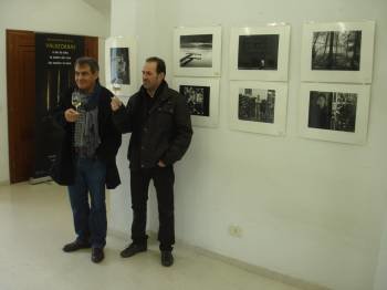 José Luis García Pando y Jorge Mazaira, en la exposición de Will Agar.