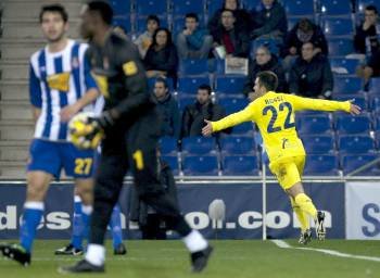 Rossi celebra el gol con el que el Villarreal ganó al Espanyol.? (Foto: A. garcía)